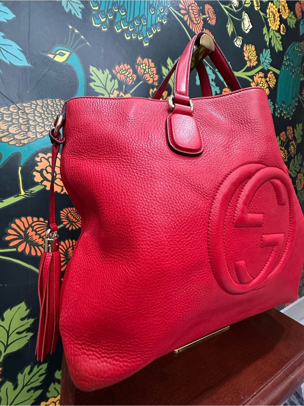 Gucci Soho Large Tomato Red Leather Interlocking G Tassel Tote Bag - Picture 3 of 12